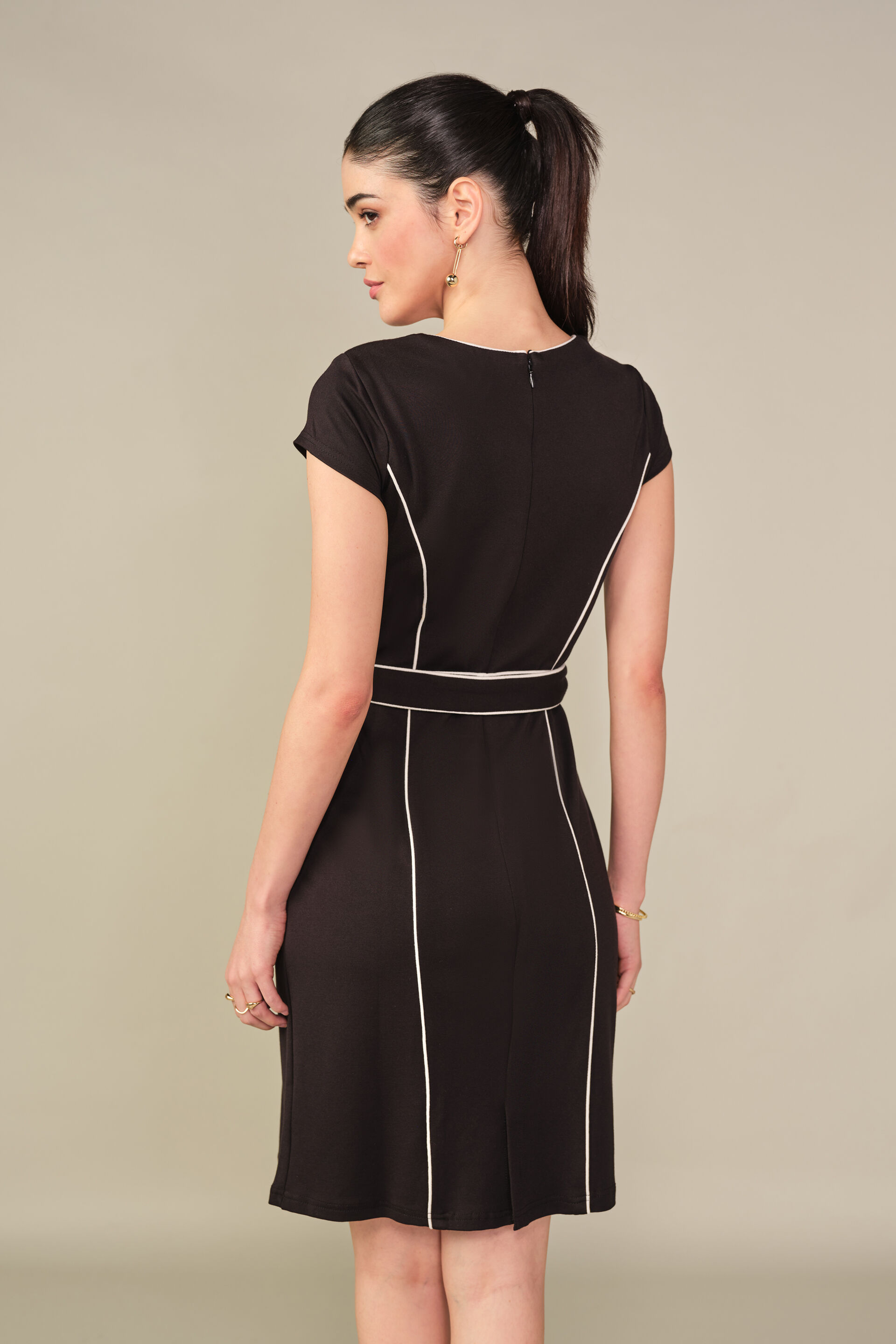 Bodycon Dress in Black, Black, image 6